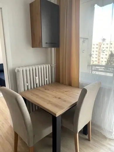 Na prenájom 1-izbový byt, 37 m², Brezno
