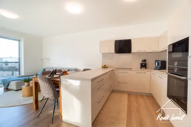Na predaj 4-izbový byt, 85 m², Stupava, Pastierská
