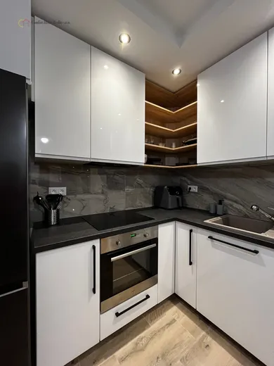 Mieszkania na sprzedaż, 4-pokojowe, Nitra · €212 000