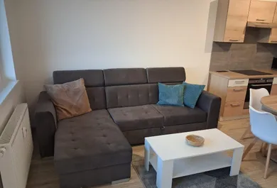 Mieszkania na wynajem, 2-pokojowe, Trnava · €750