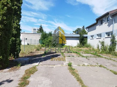 Na prenájom pozemok, 200 m², Michalovce, Pekárenská