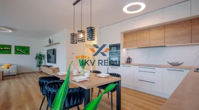 Mieszkania na sprzedaż, 4-pokojowe, Bratislava-Vrakuňa · €255 000