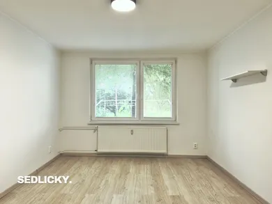 Na prenájom 2-izbový byt, 59 m², Prievidza, Nábrežie sv. Cyrila