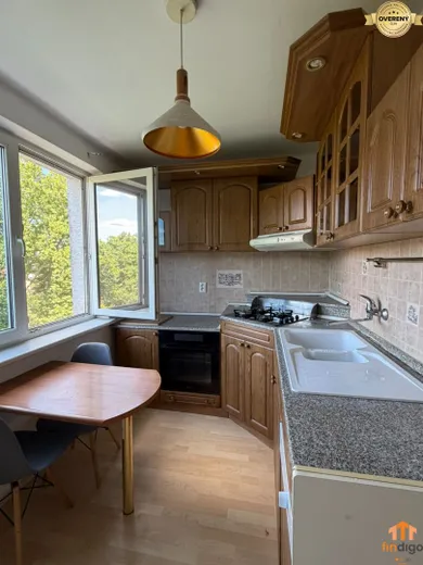 Na prenájom 2-izbový byt, 50 m², Šaľa, Hlavná