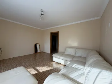 Na predaj 3-izbový byt, 74 m², Piešťany, Komenského