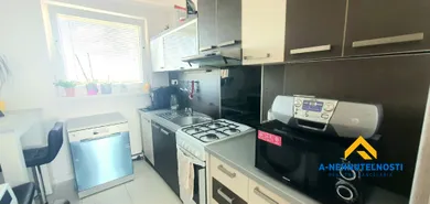 Na predaj 3-izbový byt, 65 m², Šamorín, Gazdovský Rad