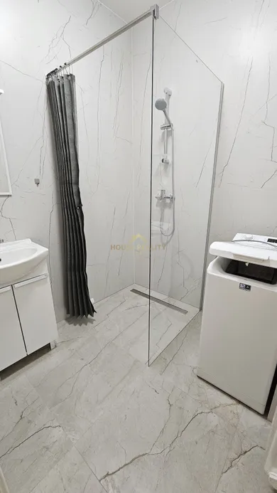 Na prenájom 2-izbový byt, 72 m², Bratislava-Ružinov, Súťažná