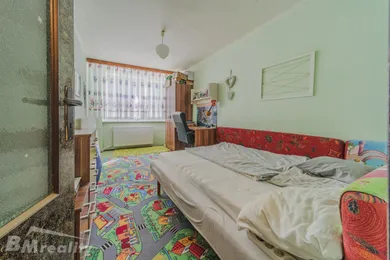 Na predaj 3-izbový byt, 85 m², Levice, Družstevnícka ul.