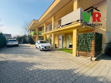 Mieszkania na sprzedaż, 3-pokojowe, Nitra · €179 000