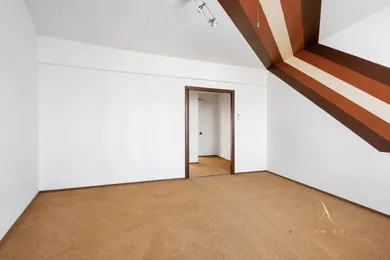 Na predaj 3-izbový byt, 64 m², Bratislava-Devínska Nová Ves