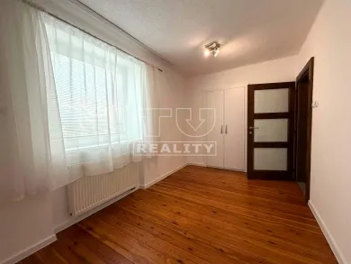 Na prenájom 3-izbový byt, 61 m², Prievidza
