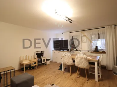 Na predaj 1-izbový dom, 100 m², Sekule