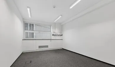 Na prenájom komerčné, 18 m², Bratislava-Ružinov, Plynárenská