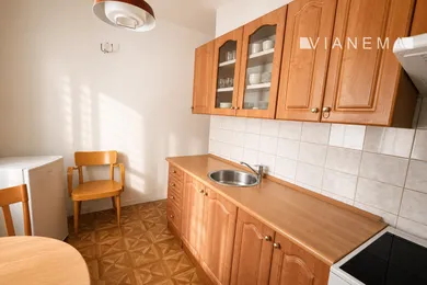 Byty na predaj 2-izbový, Zvolen · €136 500