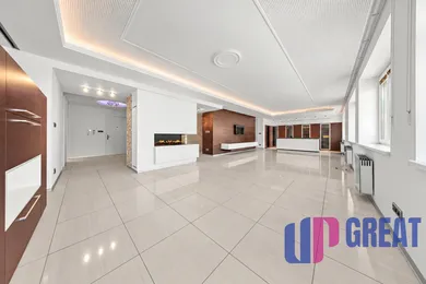 Byty na predaj 4-izbový, Bratislava-Staré Mesto · €987 000
