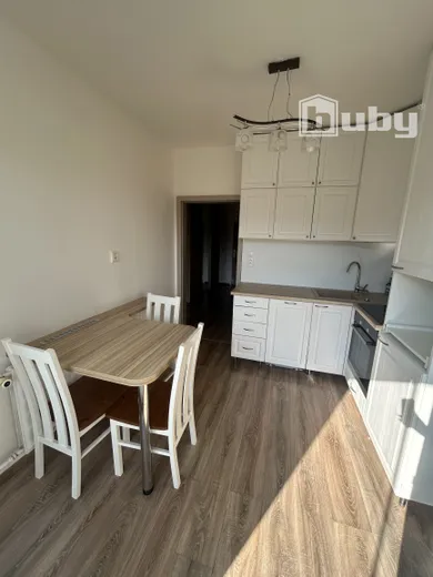 Na predaj 3-izbový byt, 65 m², Považská Bystrica, Lánska