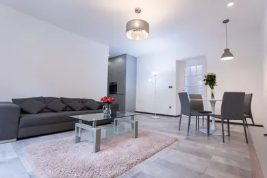 Na prenájom 3-izbový byt, 80 m², Košice-Staré Mesto, Hrnčiarska