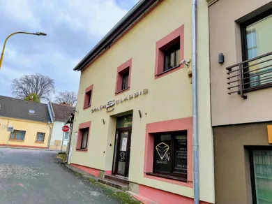 Na prenájom komerčné, 13 m², Prešov, Špitálska
