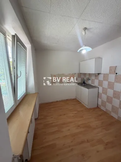 Na predaj 1-izbový byt, 32 m², Nováky, Hviezdoslavova