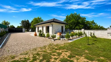 Eladó házak, Veľký Ďur · €177 000