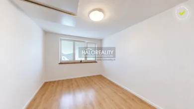 Na predaj 3-izbový byt, 72 m², Plavecký Mikuláš