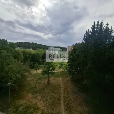 Na prenájom 1-izbový byt, 38 m², Bratislava-Dúbravka, Ľuda Zúbka