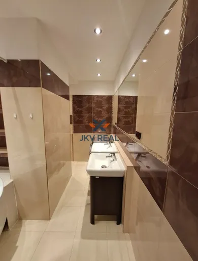 Na prenájom 2-izbový byt, 58 m², Nitra, Lesná
