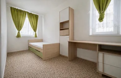 Na predaj 4-izbový byt, 85 m², Trnava, Štefana Moyzesa