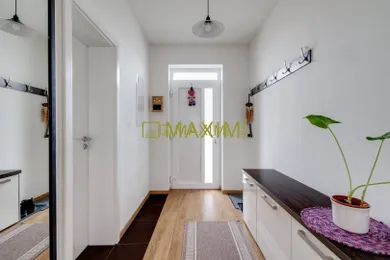 Na predaj 4-izbový dom, 103 m², Láb