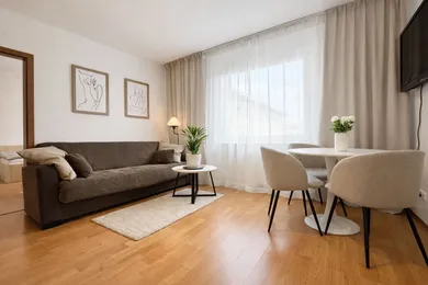 Квартиры в аренду, 3-комнатные, Bratislava-Ružinov · €900