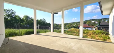 Na predaj 4-izbový dom, 182 m², Jalšové