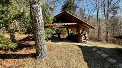 Na predaj 3-izbový rekreačný dom, 289 m², Valča