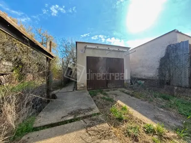 Na predaj dom v Vráble · €105 000 · Pôvodný stav