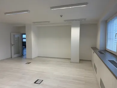Na prenájom objekt v Bratislava-Ružinov · €2 450 · Dokončené