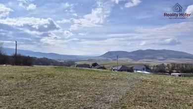 Na predaj pozemok, Podhorany
