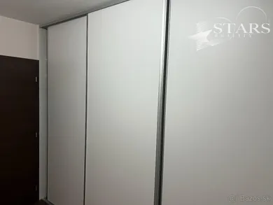 Eladó lakások, 3-szobás, Snina · €127 000