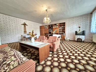 Domy na predaj 4-izbový, Dvorníky · €145 000