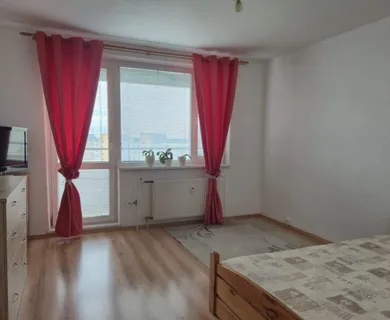 Na prenájom 3-izbový byt, 68 m², Bratislava-Petržalka, Gessayova