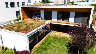 Domy na predaj 5-izbový, Bratislava-Záhorská Bystrica · €1 195 000