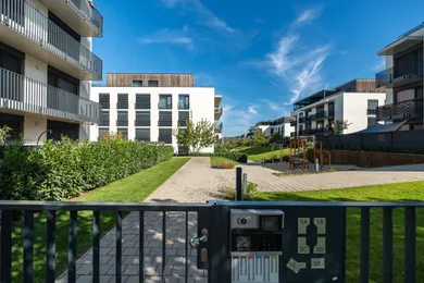 Na predaj 3-izbový byt, 71 m², Bratislava-Záhorská Bystrica