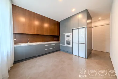Mieszkania na wynajem, 4-pokojowe, Bratislava-Staré Mesto · €1900