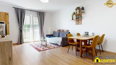 Na prenájom 2-izbový byt, 50 m², Komárno, Parná