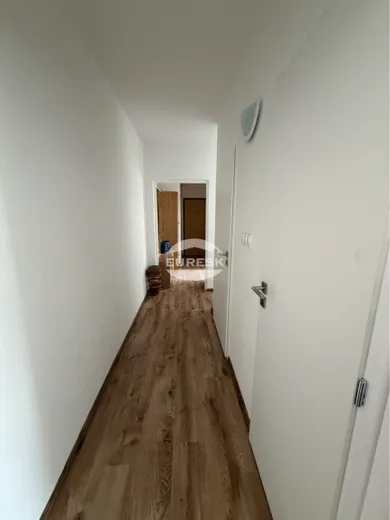 Na prenájom 3-izbový byt, 72 m², Humenné, Košická