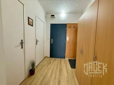 Na prenájom 1-izbový byt, 29 m², Považská Bystrica, SNP