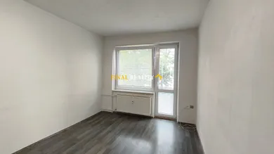Na predaj 2-izbový byt, 56 m², Prievidza, A. Rudnaya
