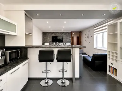 Na predaj dom, 80 m², Levice