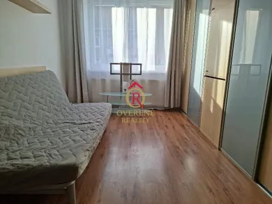 Byty na prenájom 1-izbový, Banská Bystrica · €650