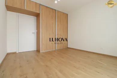 Na predaj 3-izbový byt, 89 m², Púchov, Dlhé lúky