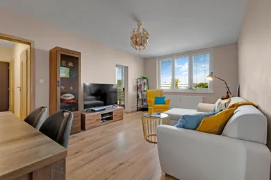 Byty na prenájom 3-izbový, Bratislava-Nové Mesto · €900