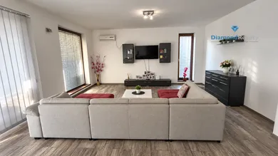 Na prenájom dom, 220 m², Nitra, Ivanka pri Nitre